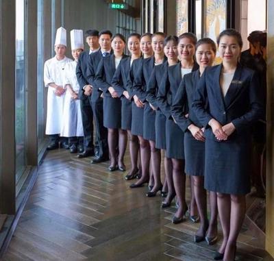 國(guó)宴級(jí)服務(wù)精英姚碧 專注最高規(guī)格宴會(huì)，鑄就服務(wù)標(biāo)桿